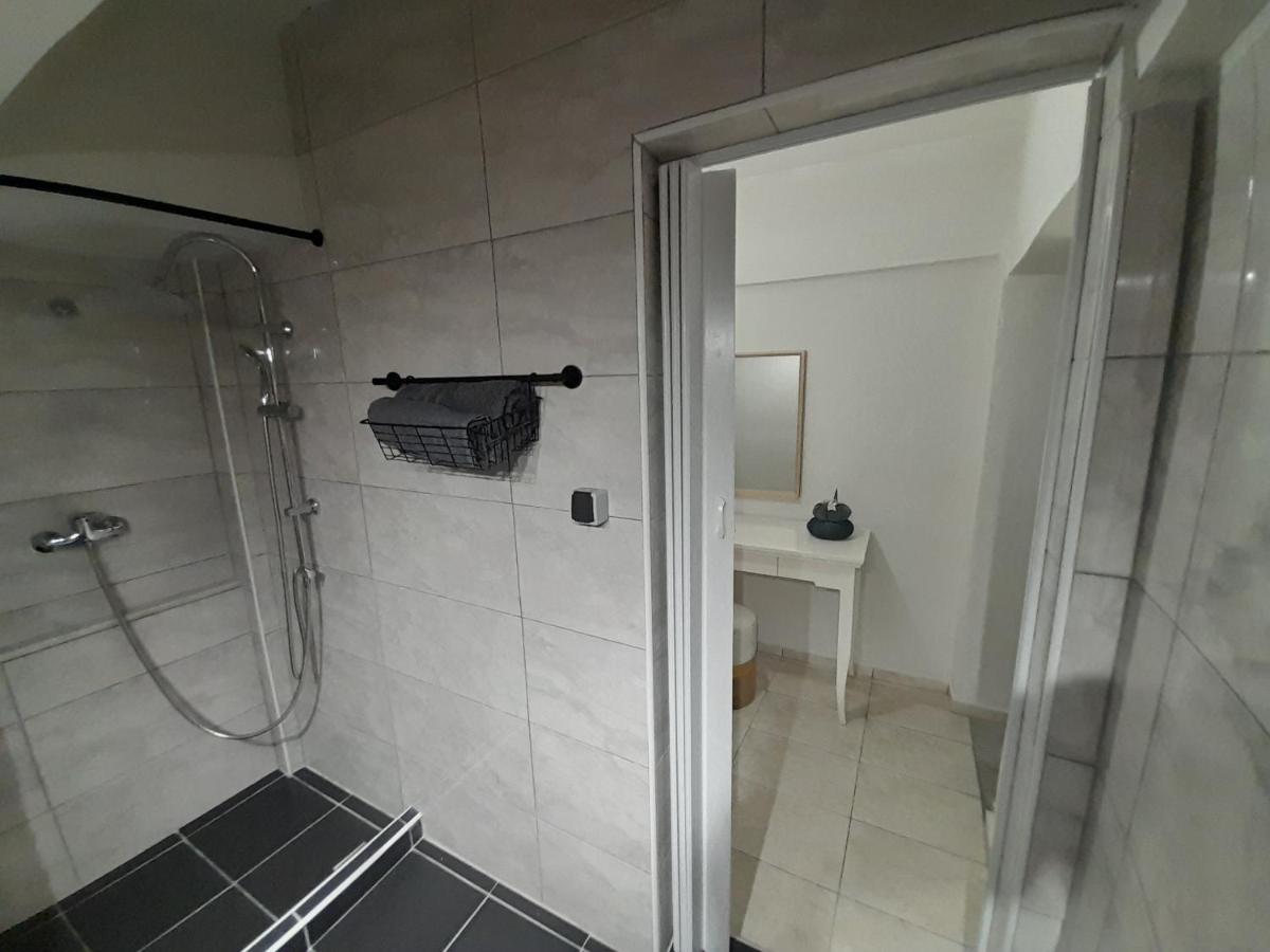 Cocomelo Apts 2 Heraklion  Bagian luar foto