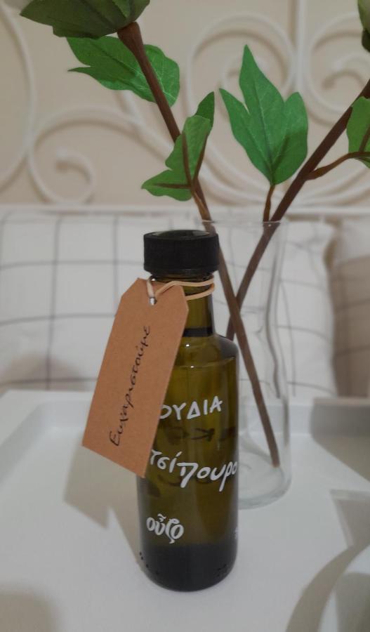 Cocomelo Apts 2 Heraklion  Bagian luar foto