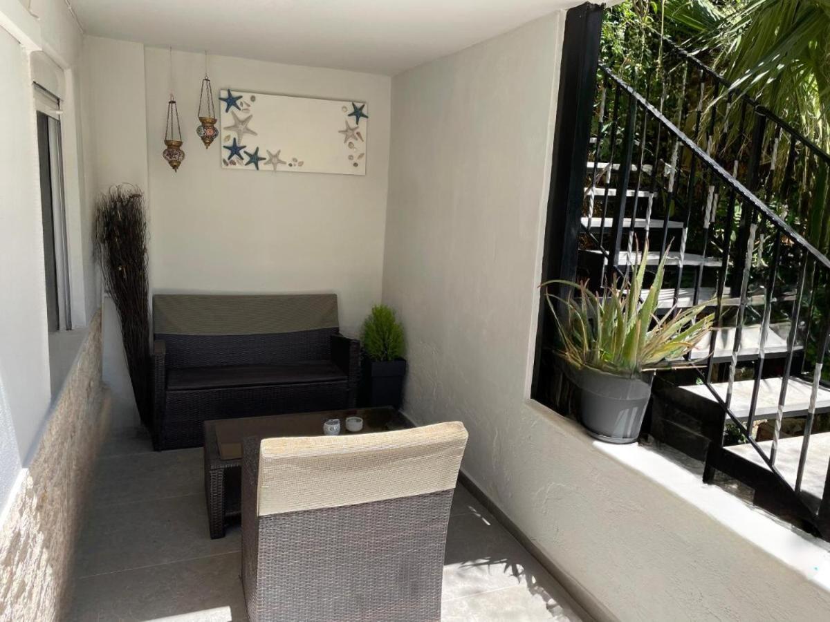 Cocomelo Apts 2 Heraklion  Bagian luar foto